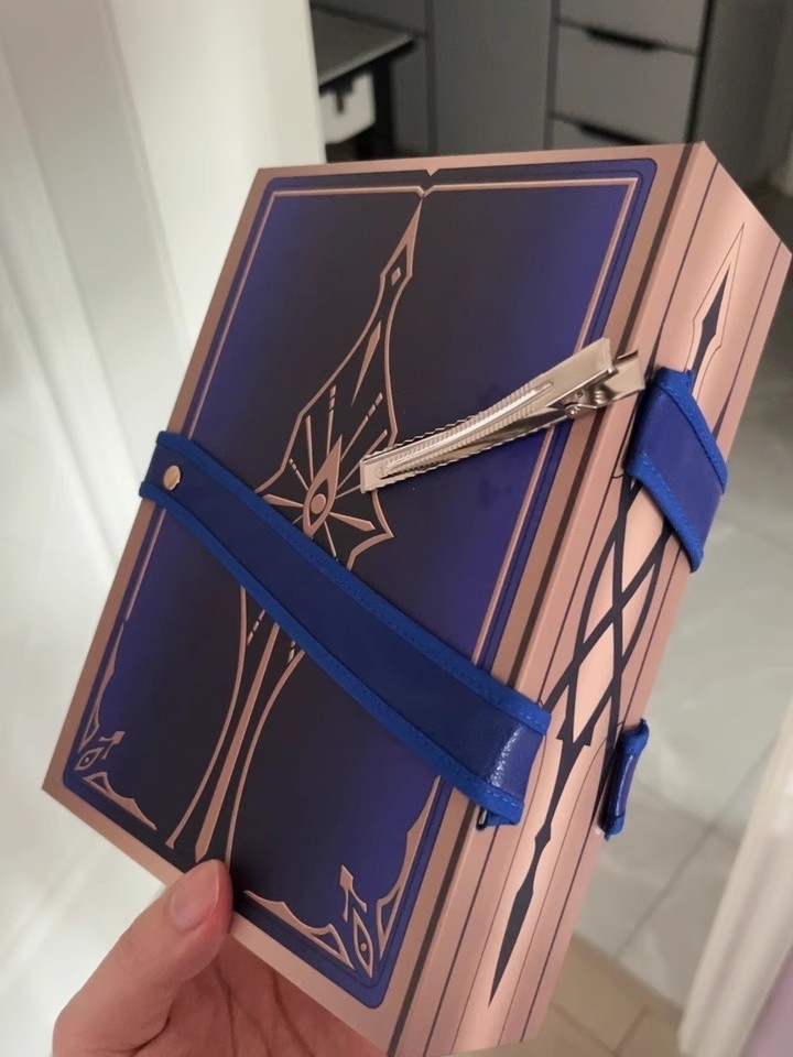 Honkai スターレールサンデーコスプレブック小道具中空小 - Book Party Games のレビューと価格