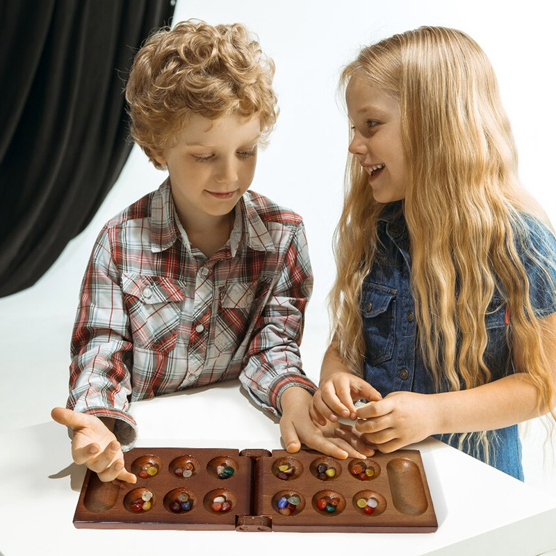 クラシックマンカラ古代アフリカチェス木製ゲームセット、石製の - Party Family Games のレビューと価格